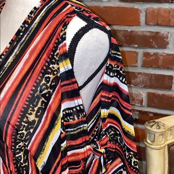 Bold color and animal print swimsuit coverup - Picture 3 of 7